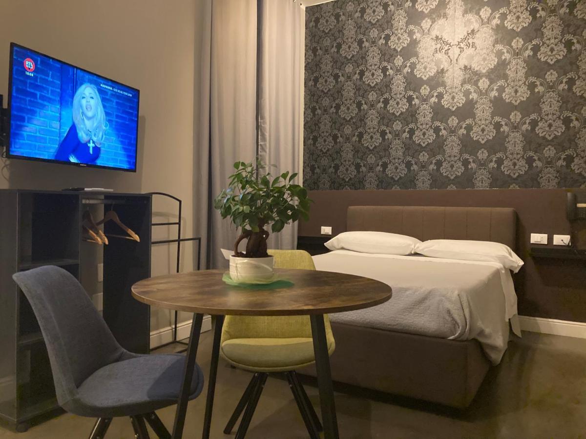 Hotel Calypso Milánó Kültér fotó